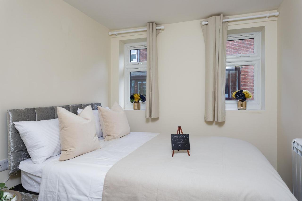 Luxury Burgess Apartments Close To Soton General Hospital Саутхамптън Стая снимка