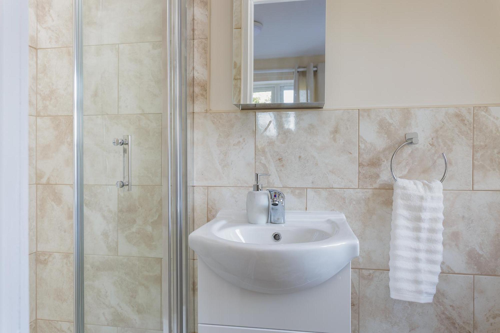 Luxury Burgess Apartments Close To Soton General Hospital Саутхамптън Стая снимка